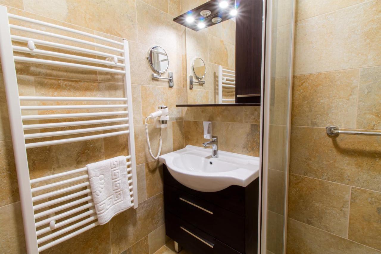 Park Hotel Buek-Buekfuerdo 외부 사진