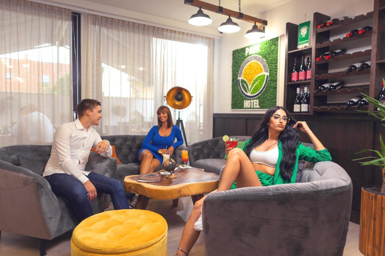 Park Hotel Buek-Buekfuerdo 외부 사진