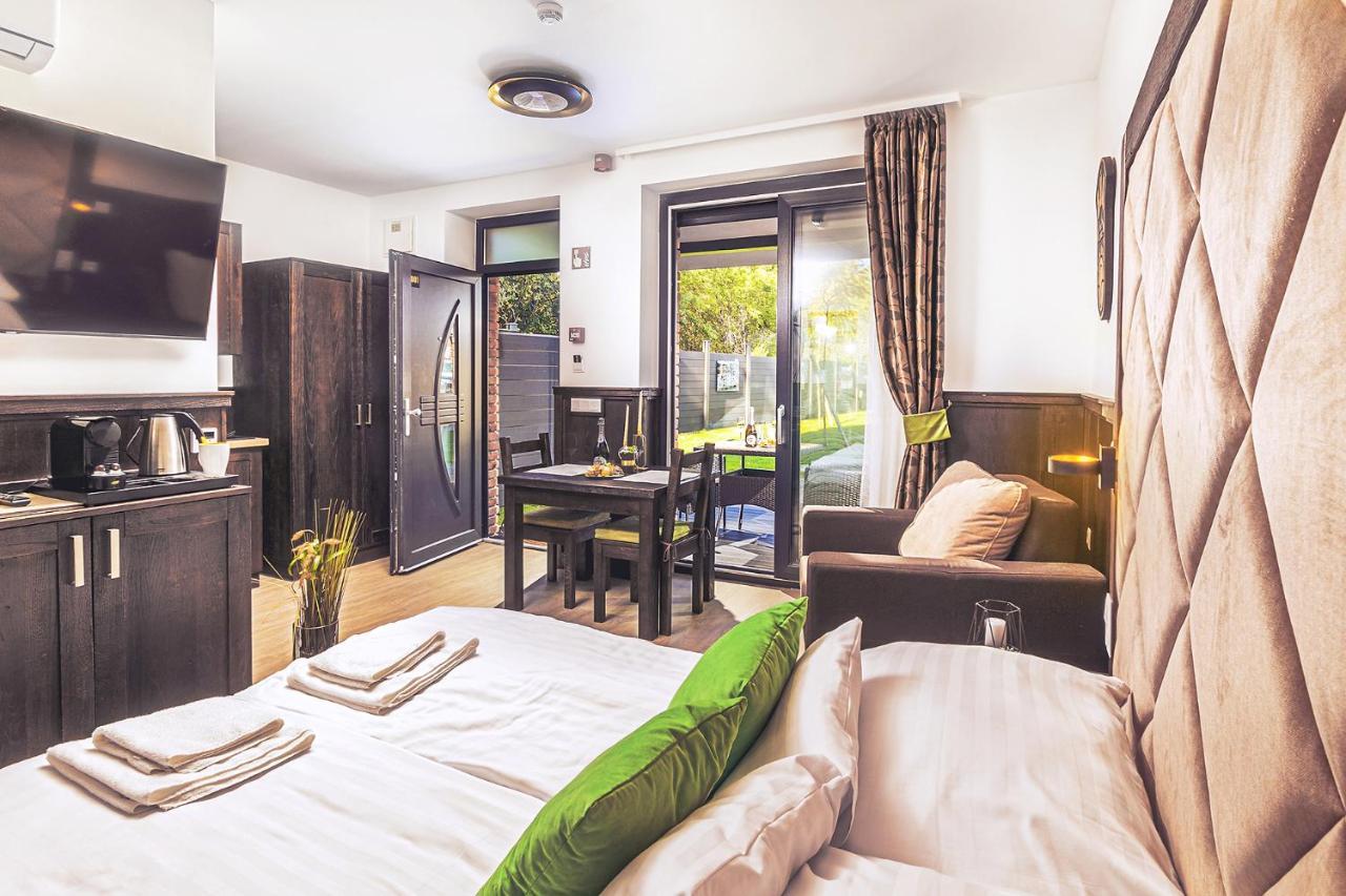 Park Hotel Buek-Buekfuerdo 외부 사진