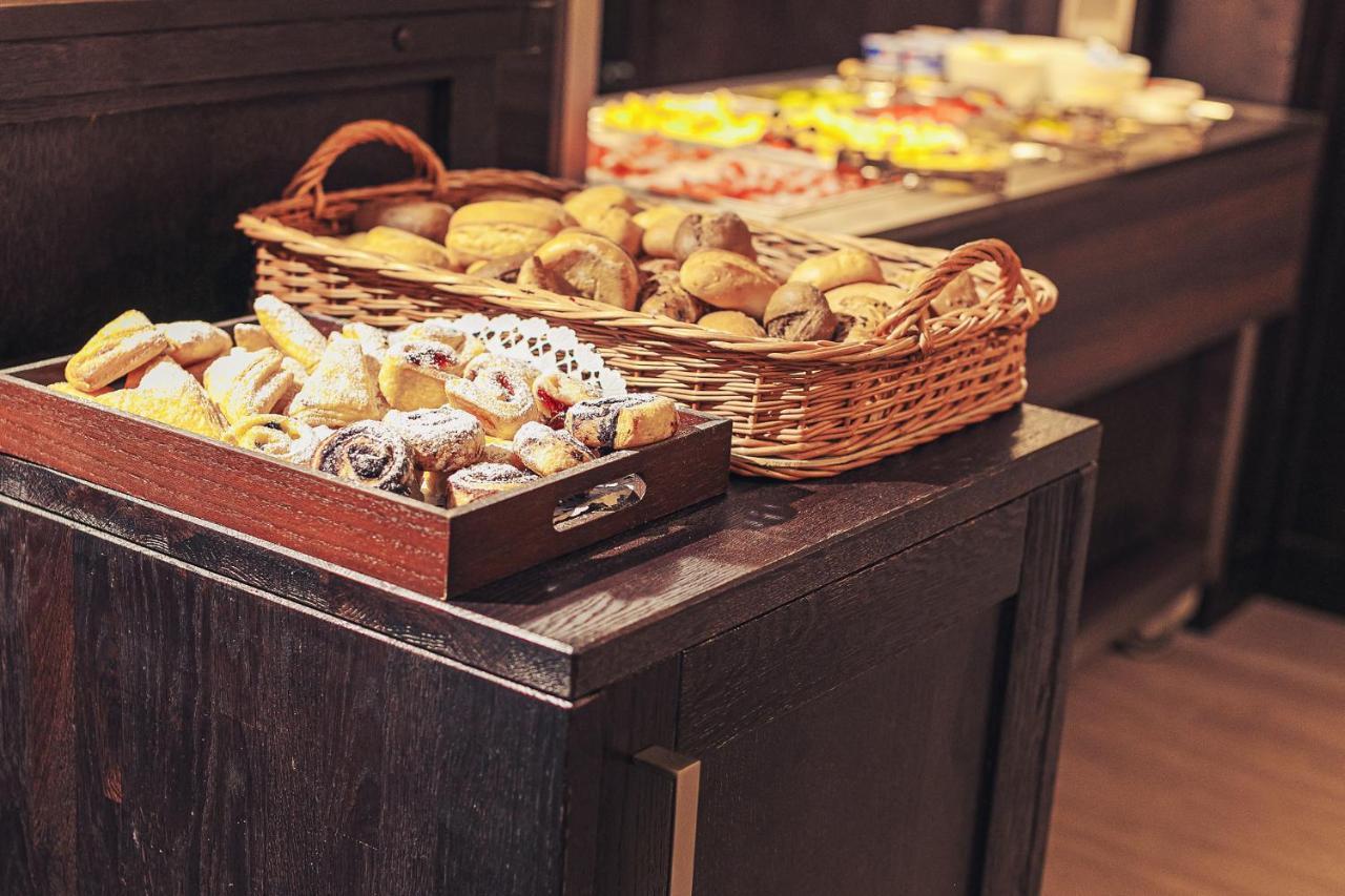 Park Hotel Buek-Buekfuerdo 외부 사진