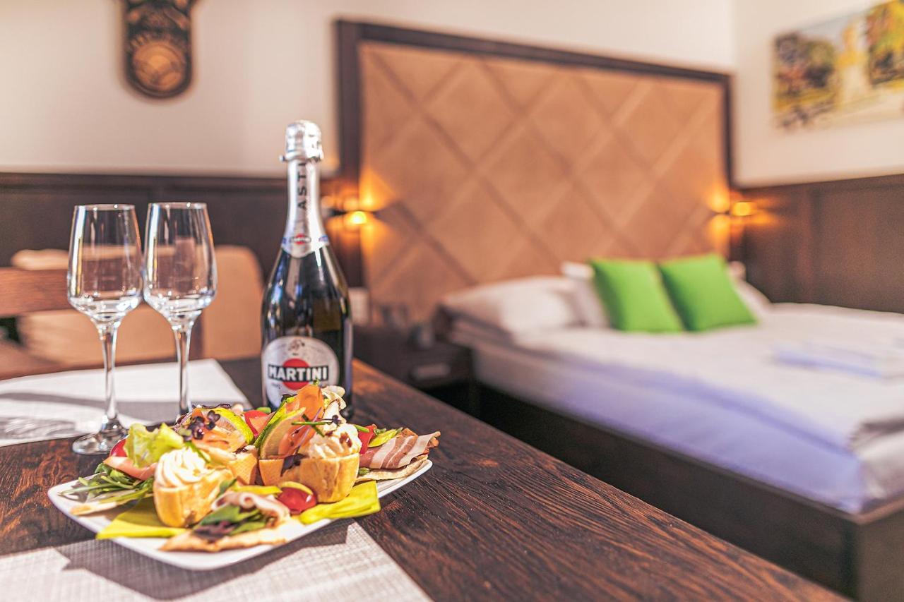 Park Hotel Buek-Buekfuerdo 외부 사진