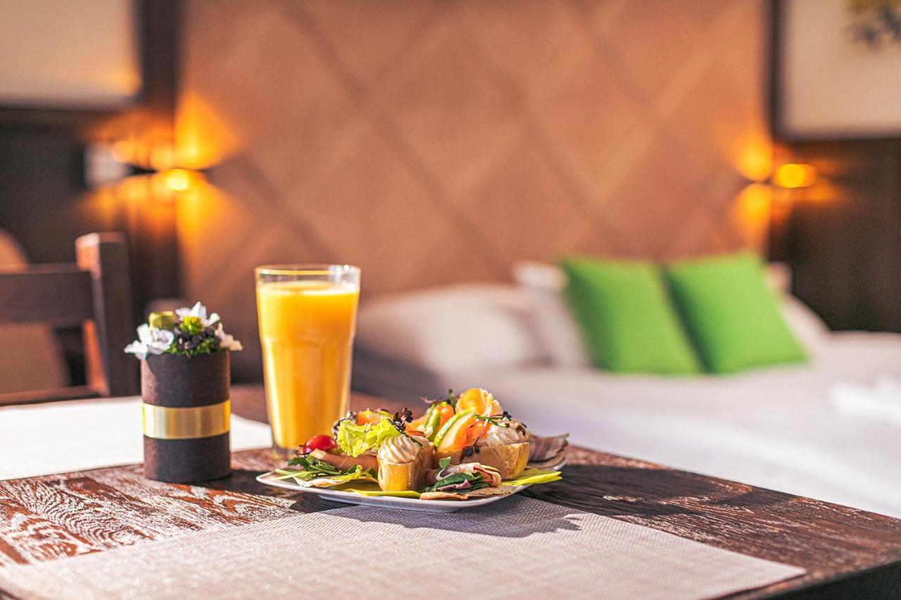 Park Hotel Buek-Buekfuerdo 외부 사진