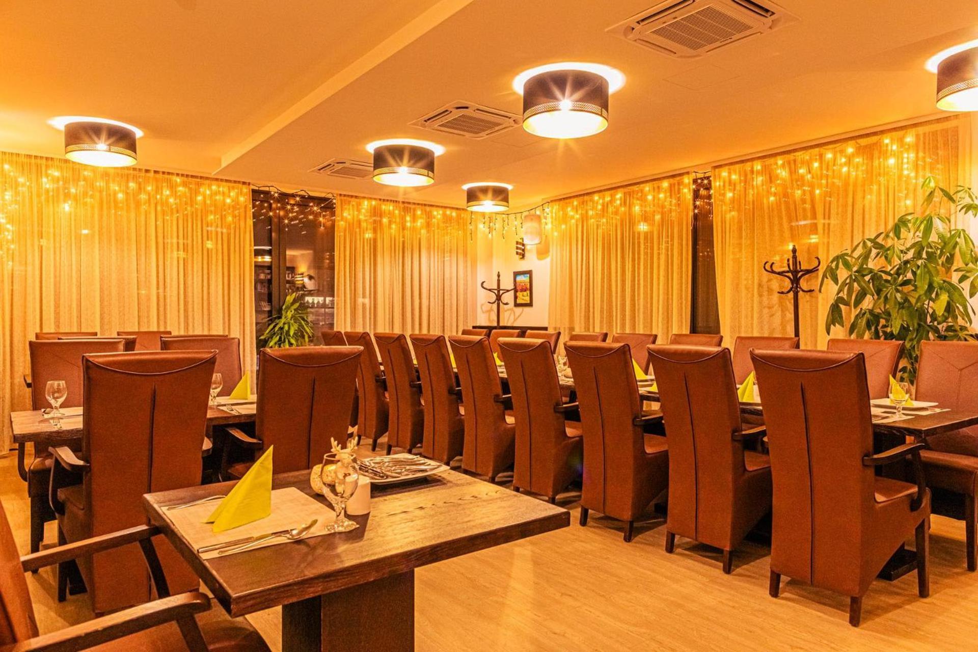 Park Hotel Buek-Buekfuerdo 외부 사진